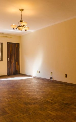 Casa à venda com 400m², 4 quartos e 4 vagasSuíte 4