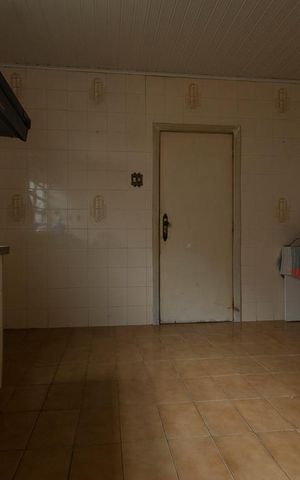 Casa à venda com 400m², 4 quartos e 6 vagasCOZINHA