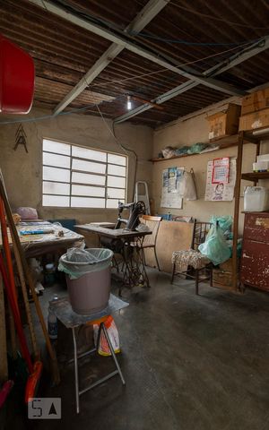Casa à venda com 400m², 4 quartos e 6 vagasAREA DE SERVIÇO