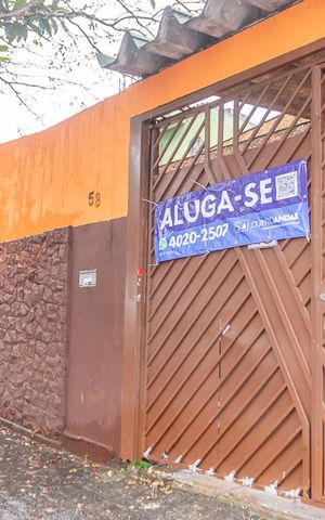 Casa para alugar com 60m², 1 quarto e sem vaga Casa para alugar com 60m², 1 quarto e sem vagaFachada