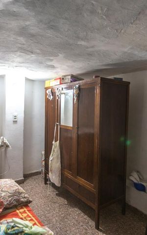 Casa à venda com 451m², 3 quartos e 13 vagasQuarto 2