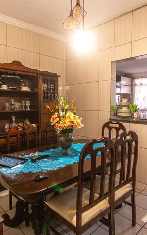 Casa à venda com 451m², 3 quartos e 13 vagasSala de jantar