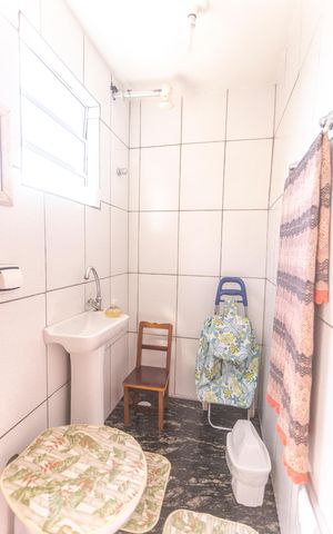 Casa à venda com 451m², 3 quartos e 13 vagasBanheiro de serviço