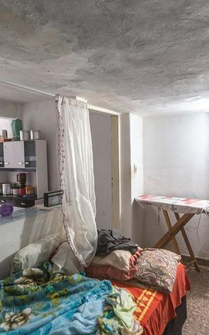 Casa à venda com 451m², 3 quartos e 13 vagasQuarto 2