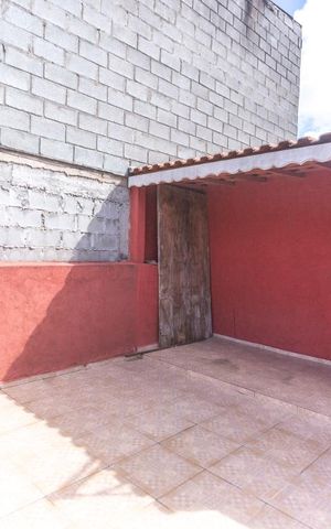 Casa à venda com 451m², 3 quartos e 13 vagasQuintal da frente