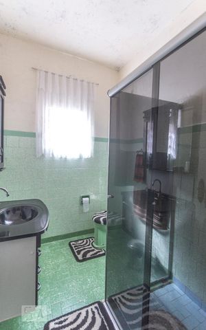 Casa à venda com 451m², 3 quartos e 13 vagasBanheiro