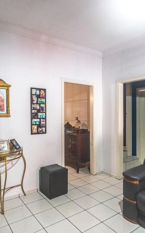 Casa à venda com 451m², 3 quartos e 13 vagasSala de estar