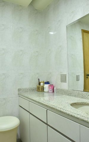 Apartamento à venda com 322m², 4 quartos e 3 vagasBanheiro Social