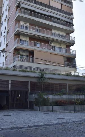 Apartamento à venda com 322m², 4 quartos e 3 vagasFachada