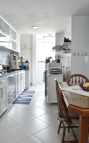 Apartamento à venda com 322m², 4 quartos e 3 vagasCozinha