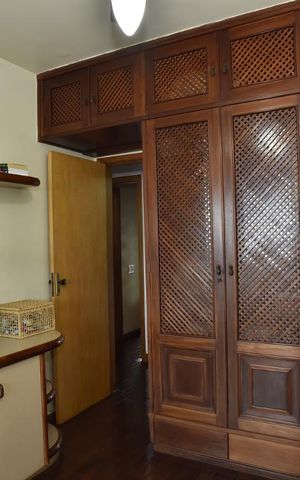 Apartamento à venda com 322m², 4 quartos e 3 vagasQuarto 2