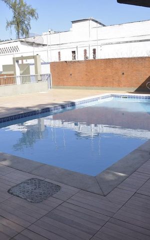 Apartamento à venda com 322m², 4 quartos e 3 vagasÁrea comum - Piscina