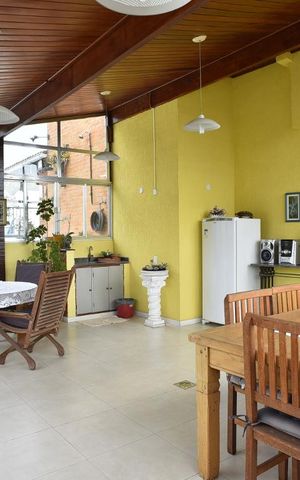 Apartamento à venda com 322m², 4 quartos e 3 vagasSalão