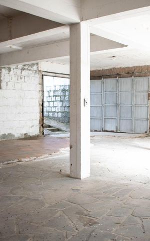 Casa à venda com 600m², 2 quartos e 4 vagasGaragem