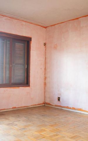 Casa à venda com 600m², 2 quartos e 4 vagasQuarto 2
