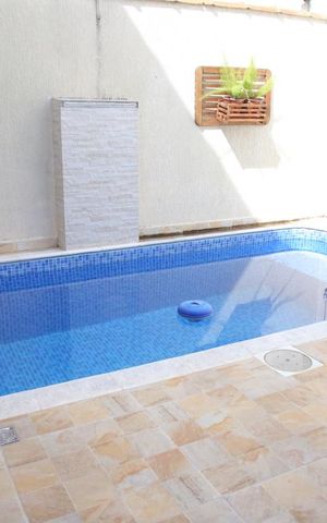 Casa à venda com 160m², 3 quartos e 4 vagasÁrea Externa