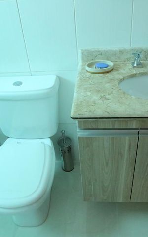 Casa à venda com 160m², 3 quartos e 4 vagasBanheiro Quarto 2 - Suíte