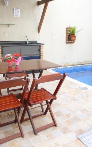 Casa à venda com 160m², 3 quartos e 4 vagasÁrea Externa