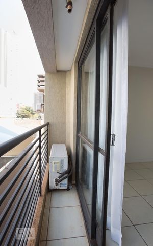 Apartamento para alugar com 57m², 1 quarto e 1 vagaVaranda da sala