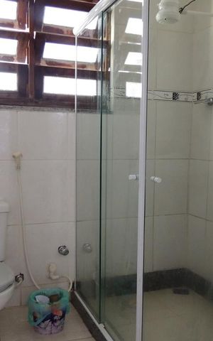 Casa à venda com 300m², 4 quartos e 3 vagas Casa à venda com 300m², 4 quartos e 3 vagasBanheiro