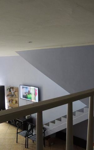Casa à venda com 300m², 4 quartos e 3 vagas Casa à venda com 300m², 4 quartos e 3 vagasDetalhe