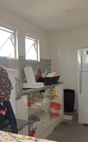 Casa à venda com 300m², 4 quartos e 3 vagas Casa à venda com 300m², 4 quartos e 3 vagasCozinha 2