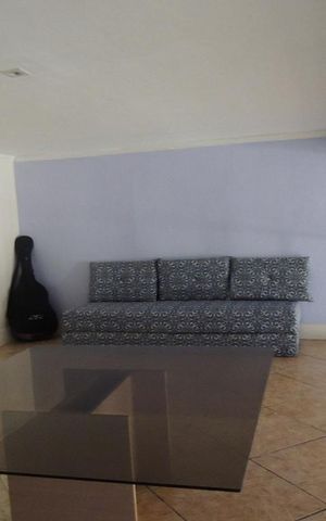 Casa à venda com 300m², 4 quartos e 3 vagas Casa à venda com 300m², 4 quartos e 3 vagasMezanino