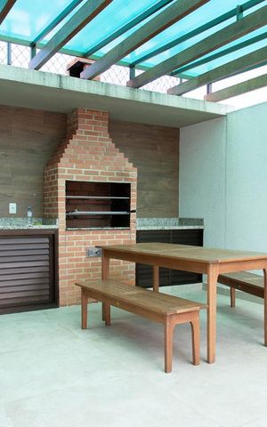 Apartamento à venda com 140m², 3 quartos e 2 vagas Apartamento à venda com 140m², 3 quartos e 2 vagasÁrea comum - churrasqueira
