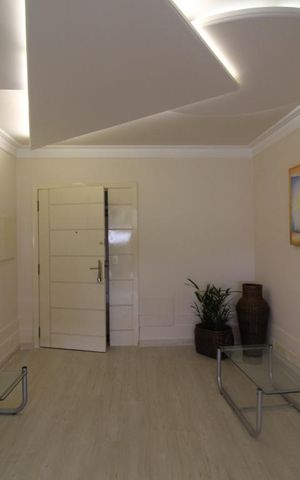Apartamento para alugar com 250m², 3 quartos e 3 vagasSala