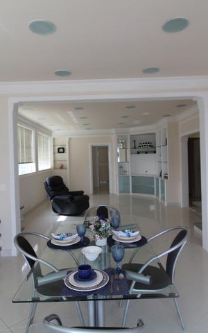 Apartamento para alugar com 250m², 3 quartos e 3 vagasSala
