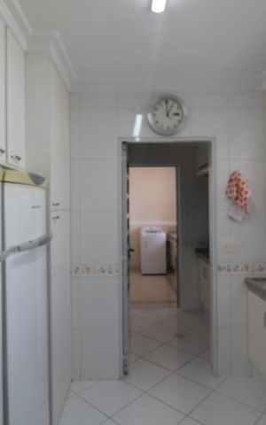 Apartamento para alugar com 250m², 3 quartos e 3 vagasCozinha