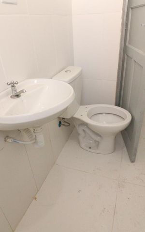 Casa para alugar com 60m², 2 quartos e sem vagaBanheiro