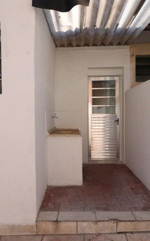 Casa para alugar com 60m², 2 quartos e sem vagaÁrea de Serviço