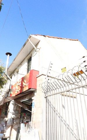 Casa para alugar com 60m², 2 quartos e sem vagaFachada