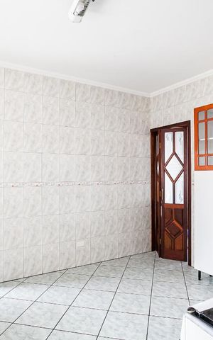 Casa para alugar com 209m², 3 quartos e 2 vagas Casa para alugar com 209m², 3 quartos e 2 vagasCozinha