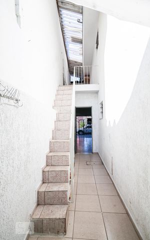 Casa para alugar com 209m², 3 quartos e 2 vagas Casa para alugar com 209m², 3 quartos e 2 vagasAcesso á Sacada