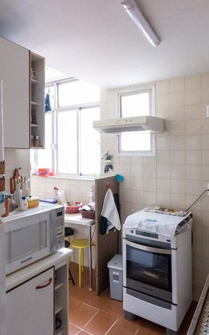 Apartamento à venda com 83m², 2 quartos e 1 vagaCozinha e Área de Serviço