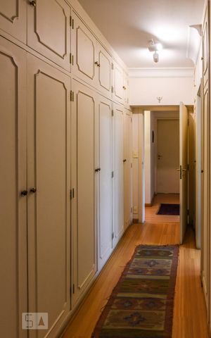 Apartamento à venda com 150m², 3 quartos e 1 vagaCorredor