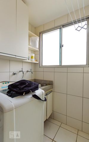 Apartamento à venda com 46m², 2 quartos e 1 vagaArea Serviço