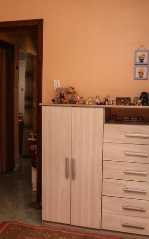 Casa à venda com 180m², 3 quartos e 5 vagas Casa à venda com 180m², 3 quartos e 5 vagasQuarto 2