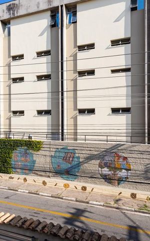 Casa para alugar com 242m², 3 quartos e 8 vagas Casa para alugar com 242m², 3 quartos e 8 vagasVista