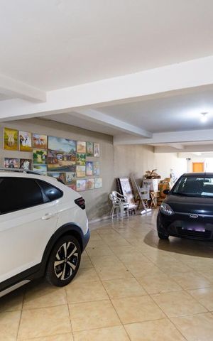Casa para alugar com 242m², 3 quartos e 8 vagas Casa para alugar com 242m², 3 quartos e 8 vagasGaragem