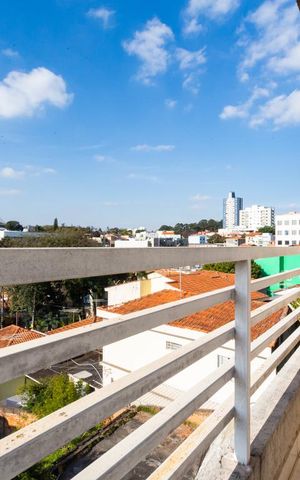 Casa para alugar com 242m², 3 quartos e 8 vagas Casa para alugar com 242m², 3 quartos e 8 vagasVaranda