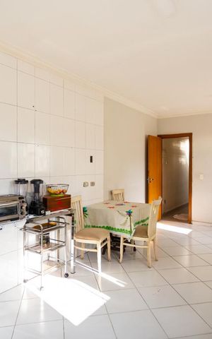 Casa para alugar com 242m², 3 quartos e 8 vagas Casa para alugar com 242m², 3 quartos e 8 vagasCozinha