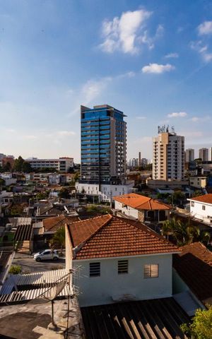 Casa para alugar com 242m², 3 quartos e 8 vagas Casa para alugar com 242m², 3 quartos e 8 vagasVista