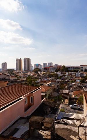 Casa para alugar com 242m², 3 quartos e 8 vagas Casa para alugar com 242m², 3 quartos e 8 vagasVista