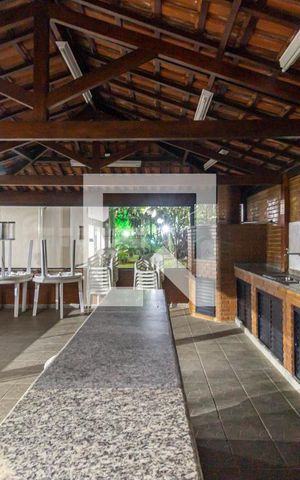 Apartamento à venda com 70m², 3 quartos e 2 vagas Apartamento à venda com 70m², 3 quartos e 2 vagasÁrea comum - Churrasqueira