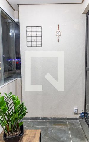 Apartamento à venda com 70m², 3 quartos e 2 vagas Apartamento à venda com 70m², 3 quartos e 2 vagasVaranda