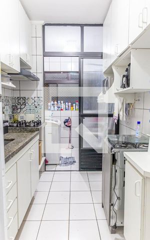 Apartamento à venda com 70m², 3 quartos e 2 vagas Apartamento à venda com 70m², 3 quartos e 2 vagasCozinha