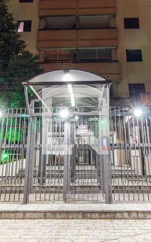 Apartamento à venda com 70m², 3 quartos e 2 vagas Apartamento à venda com 70m², 3 quartos e 2 vagasFachada